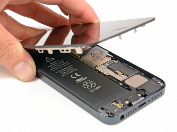Apple ขยายเวลา เปลี่ยนแบตเตอรี iPhone 5 ฟรี