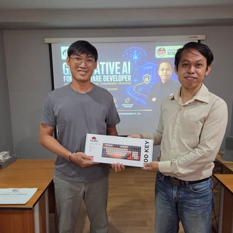 มอบรางวัลผู้เรียน คลาส Generative AI for Software Developer